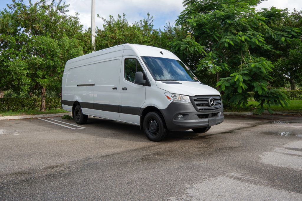2022 Mercedes-Benz Sprinter Cargo Van Base's photo